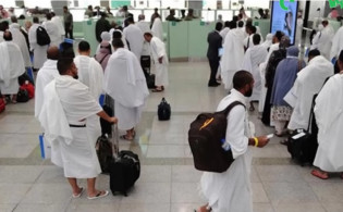 আগে হজ নাকি ওমরাহ, রাসূলুল্লাহ (সাঃ)-এর জীবন থেকে জেনে নিন আসল বিধান