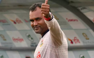 পদত্যাগ করছেন সালাহউদ্দিন