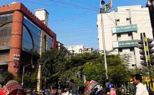 এবার ইবনে সিনাসহ দুই স্থাপনার সামনে ককটেল বিস্ফোরণ