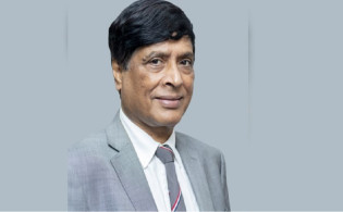 বিএসইসির সাবেক চেয়ারম্যান খায়রুল হোসেনের বিরুদ্ধে দুদকের অনুসন্ধান শুরু
