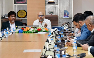 ইন্টারনেট বন্ধে নিষেধাজ্ঞা আসছে : ফয়েজ আহমদ