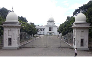 ৫ ব্যাংক একীভূত করার সিদ্ধান্ত চ্যালেঞ্জ করে হাইকোর্টে রিট