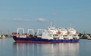 আরব আমিরাতে ওয়েস্টার্ন মেরিনের ৩ জাহাজ রপ্তানি