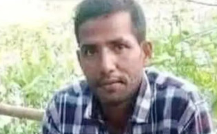 ডিবি পরিচয়ে তুলে নেওয়া হয় সেই ব্যবসায়ীকে