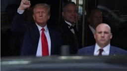 মুসলিম সংগঠনগুলো বিপদে, ট্রাম্পের নতুন নীতির জেরে চাঞ্চল্য