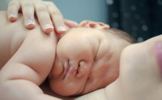 শীতকালে বেশি ঘুম পায় যে কারণে