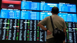 ওয়াল স্ট্রিটে জোয়ার, ছন্দে ফিরছে এশিয়ার শেয়ারবাজার