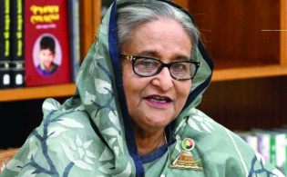 হাসিনার ‘একটানা ৮ সাক্ষাৎকার’— সাংবাদিকতা নাকি পিআর