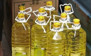 সয়াবিন তেলের ৯ টাকার লাফ নিয়ে চাঞ্চল্য!