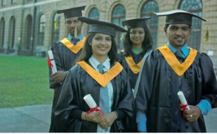 যুক্তরাজ্যে ভর্তিতে কড়াকড়ি: বাংলাদেশ–পাকিস্তান শিক্ষার্থীদের ধাক্কা