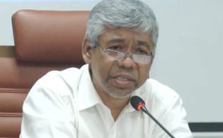 'আমরা ঋণের ফাঁদে পড়েছি; স্বীকার না করলে সামনে এগোনো সম্ভব নয়'