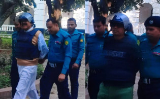 ট্রাইব্যুনালে হাজির হেভিওয়েট মন্ত্রীরা: হাসিমুখে শাজাহান