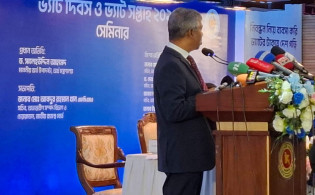 'করদাতাদের চাপ দেওয়া হলে দীর্ঘমেয়াদি নেতিবাচক প্রভাব পড়বে'