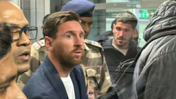 গভীর রাতে কলকাতায় মেসি, ভক্তদের উন্মাদনা