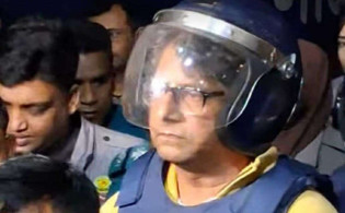 ৫ দিনের রিমান্ডে সাংবাদিক আনিস আলমগীর