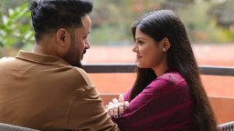 পুরুষের কাছে নারীর ১০ নীরব প্রত্যাশা, যা মুখে বলে না 