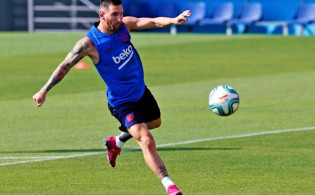 যে ফাইভ পিলার রুল বদলে দেয় মেসির জীবন