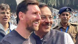 মেসির কলকাতা সফরে বিশৃঙ্খলা, ক্রীড়ামন্ত্রীর পদত্যাগ