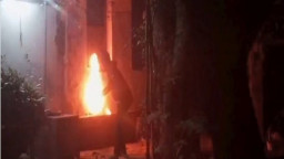 বিটিভির ডিজি ও আন্তর্জাতিক ট্রাইব্যুনালের প্রসিকিউটরের ভবনে অগ্নিসংযোগ