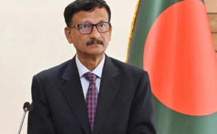 সুরক্ষিত হাইকমিশনে বিক্ষোভকারীরা প্রবেশ করল কিভাবে- প্রশ্ন ঢাকার