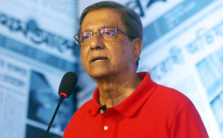 'বিএনপির আমলে গণমাধ্যম তুলনামূলক স্বস্তিদায়ক অবস্থায় ছিল'