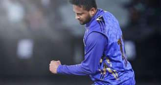 গালফ জায়ান্টস বনাম এমআই এমিরেটস: বল করছেন সাকিব-সরাসরি দেখুন