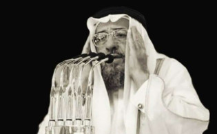 মক্কা-মদিনার মুসল্লিদের প্রিয় মুয়াজ্জিনের বিদায়