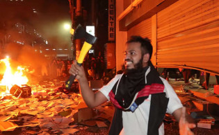 প্রথম আলো-ডেইলি স্টারে হামলা, গ্রেপ্তার আরও ১০