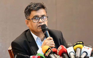 আওয়ামী লীগ নিয়ে আবারও অবস্থান স্পষ্ট করল সরকার