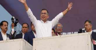 ১৭ বছর পর দেশে ফিরে আবেগে ভাসলেন তারেক রহমান