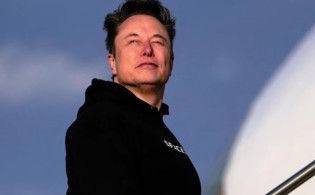 নাস্তিকতার অবসান ঘটিয়ে ধর্মের দিকে ঝুঁকছেন ইলন মাস্ক