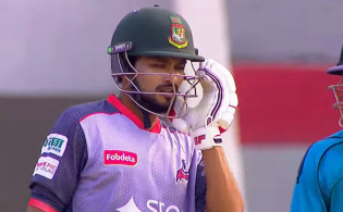 রংপুর বনাম রাজশাহীর ম্যাচটি চলছে: সরাসরি দেখুন এখানে