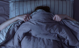 যে ভিটামিনের অভাবে শীতে হাত-পা বরফের মতো ঠাণ্ডা থাকে