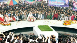 ২২০৯ কোটি টাকার প্রকল্প আর সমাধি বিতর্ক: জিয়ার কবর নিয়ে চাঞ্চল্য