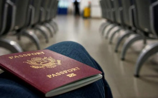 বাংলাদেশিদের জন্য মার্কিন ভিসায় বড় ধাক্কা 