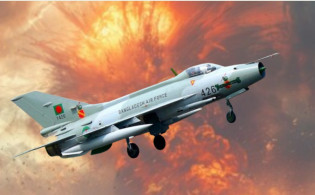 বাংলাদেশের যুদ্ধবিমান সিদ্ধান্তে কাঁপছে ভারত