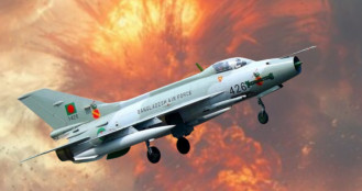 বাংলাদেশের যুদ্ধবিমান সিদ্ধান্তে কাঁপছে ভারত