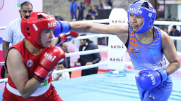 ভারতের শীতে হোটেল থেকে বের করে দেওয়া হলো চ্যাম্পিয়নদের