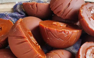 খেজুরের গুড় খাঁটি না নকল—চেনার ৫ কৌশল