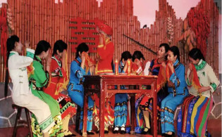 বিয়ের এক মাস আগে থেকেই কনেকে কাঁদতে হয় যেখানে