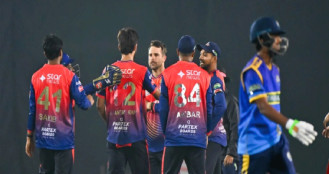 প্লে-অফ: কে কার বিপক্ষে খেলবে