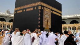 ওমরাহ পালনে ইচ্ছুকদের জন্য দুঃসংবাদ