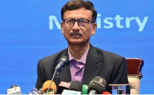 ভারতীয় কূটনীতিকদের পরিবার সরানোর সিদ্ধান্তে পররাষ্ট্র উপদেষ্টার আক্ষেপ