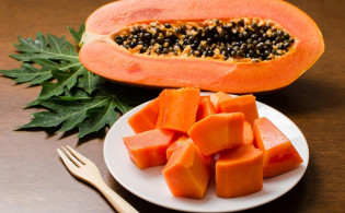 পেঁপে খেলে এই ৫ ধরনের মানুষ হলে বিপদে পড়তে পারেন