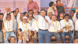 জোট সরকারের জামায়াত মন্ত্রীদের পদত্যাগ না করা নিয়ে প্রশ্ন তারেকের