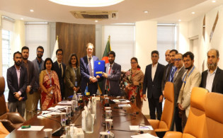 শেয়ারবাজারে পরিবেশবান্ধব বিনিয়োগে বিএসইসি ও ইউএনডিপির চুক্তি