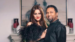 গান বাংলার তাপসের দেশত্যাগে নিষেধাজ্ঞা