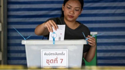 চলছে ভোটগ্রহণ, হচ্ছে সংবিধান বদলের প্রশ্নে গণভোটও