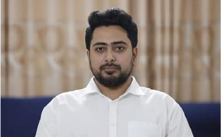 নাহিদ ইসলামের দ্বৈত নাগরিকত্ব নিয়ে হাইকোর্টে মামলা