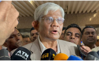 একীভূত পাঁচ ব্যাংকের শেয়ারহোল্ডারদের সুখবর দিলেন অর্থ উপদেষ্টা